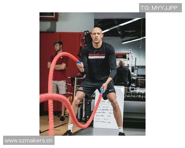 新无眉大侠沃尔什展现全能表现场均15分7板2断命中率超高